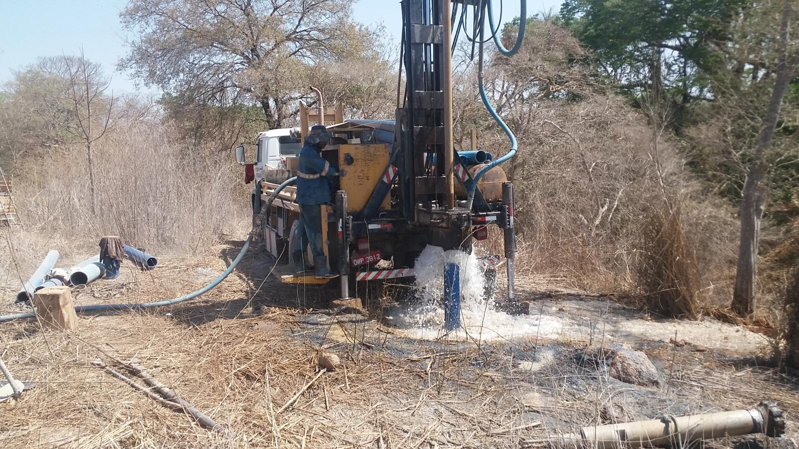 Melhoria no abastecimento de água na comunidade de Mucambo